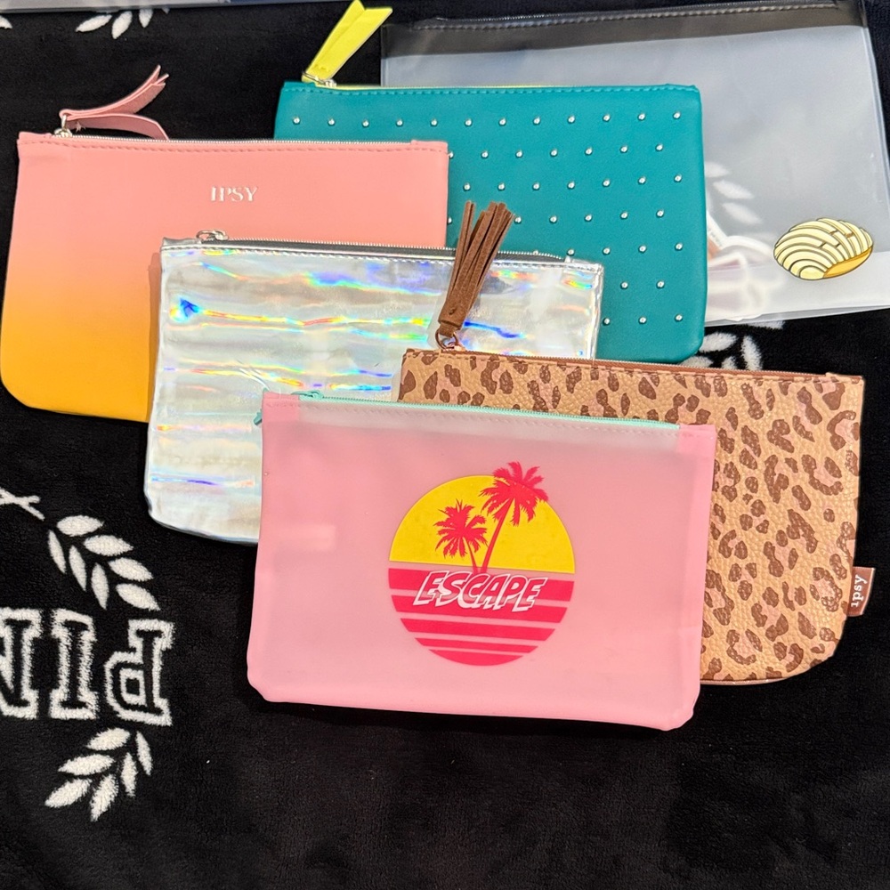 New IPSY and Araceli Colorful Cosmetic Pouch Lot